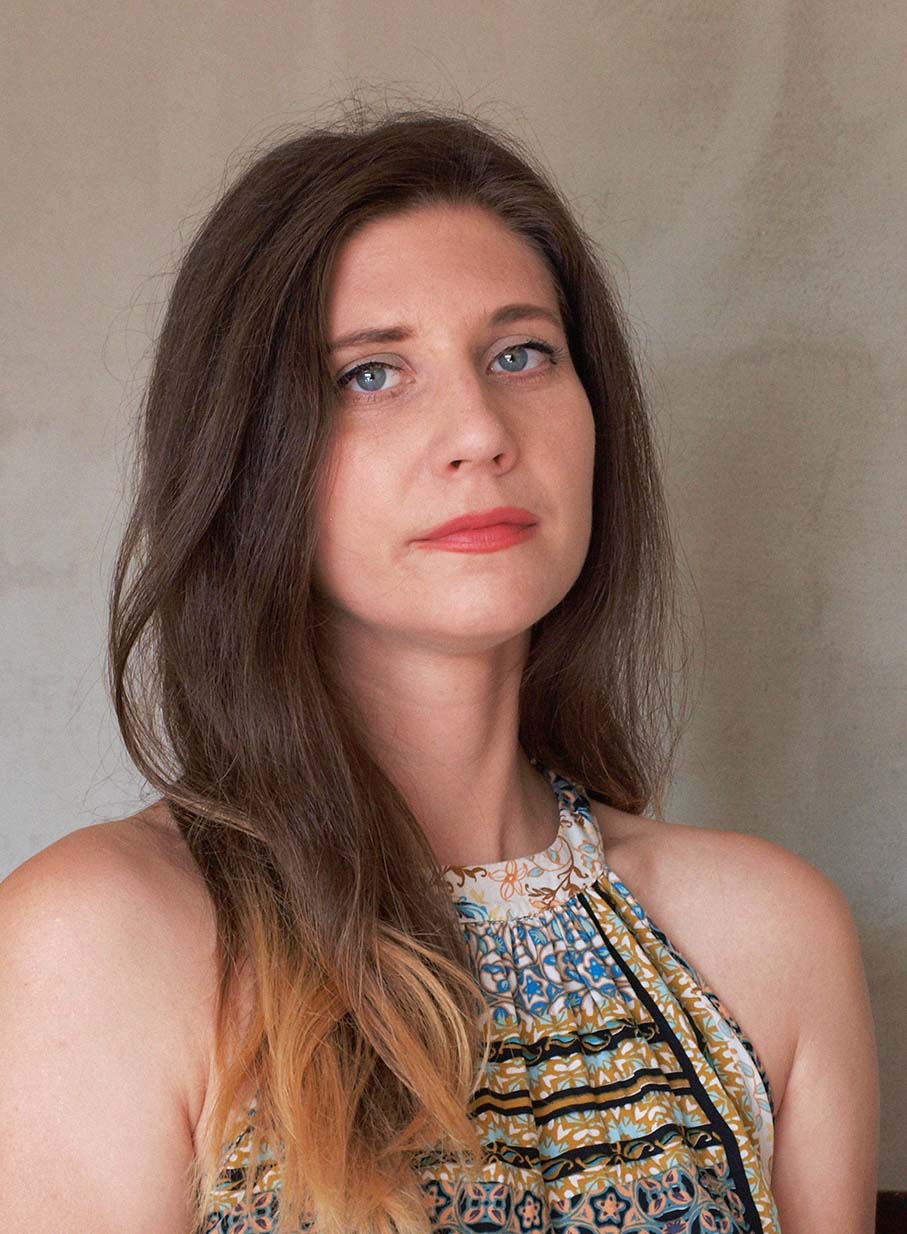 Iva Dukić - Illustrator portrait